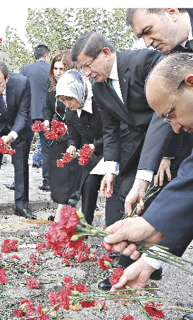 Davutoğlu net konuştu: Gerekirse PYD'yi de vururuz!
